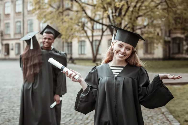 國際UKM-商業研究碩士怎么申請